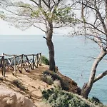 Beautiful Vila Rafaella, Walk Distance To Beaches