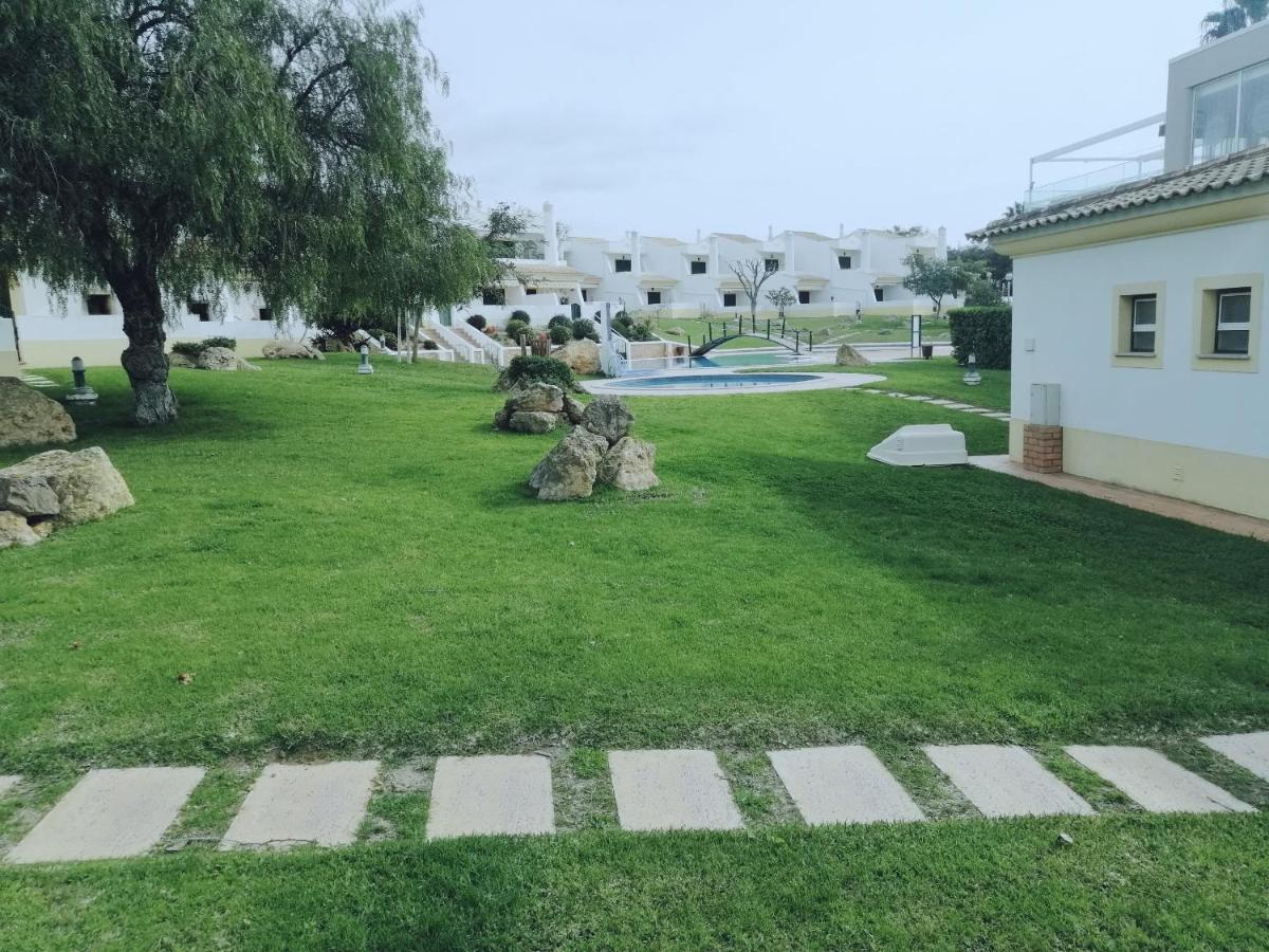 Beautiful Rafaella, Walk Distance To Beaches Albufeira