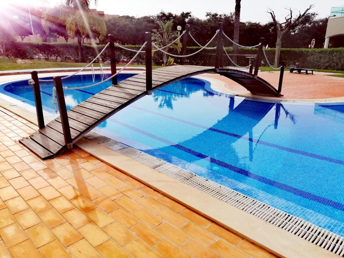 Beautiful Rafaella, Walk Distance To Beaches