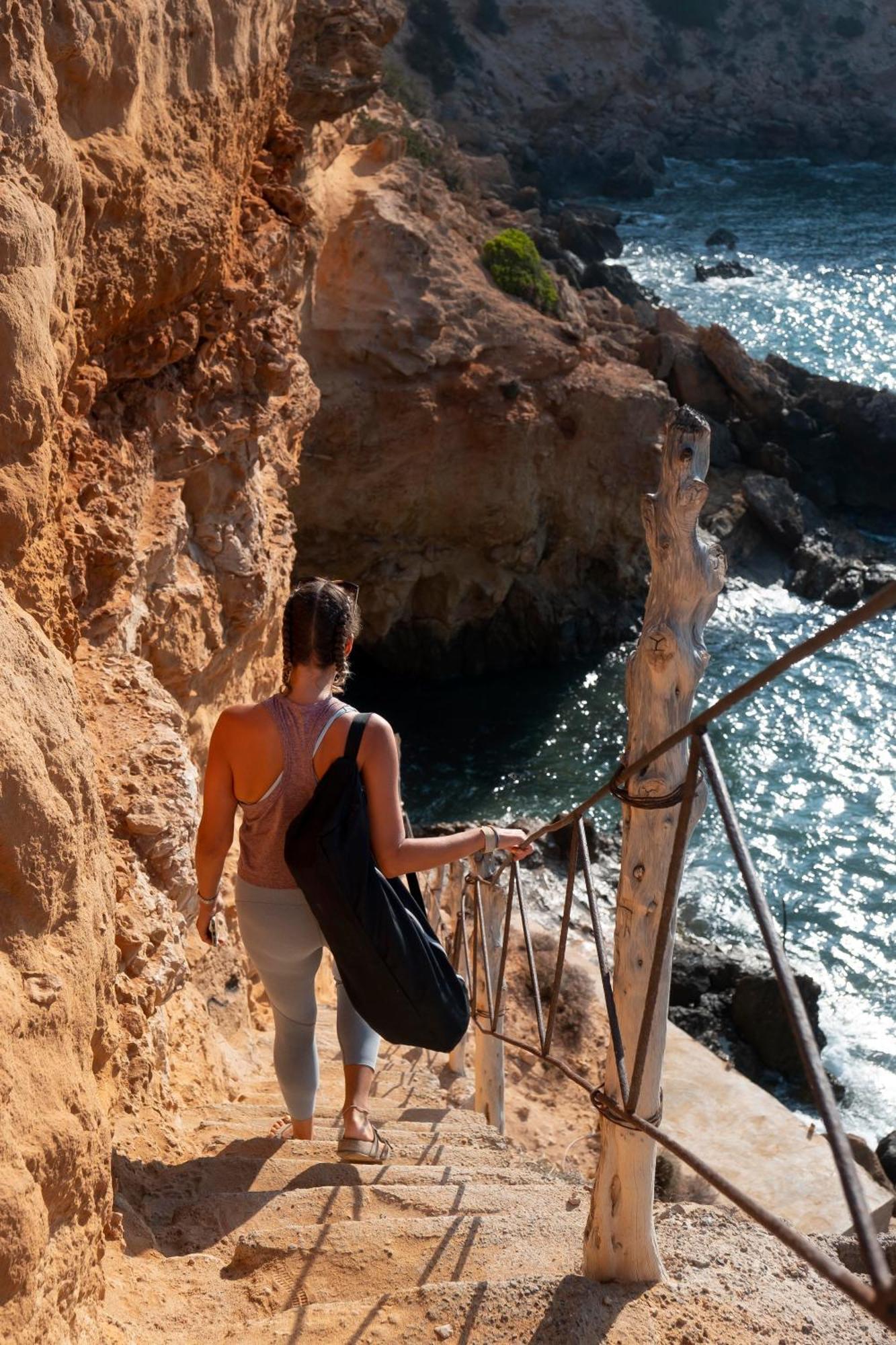 Beautiful Rafaella, Walk Distance To Beaches Ferienhaus