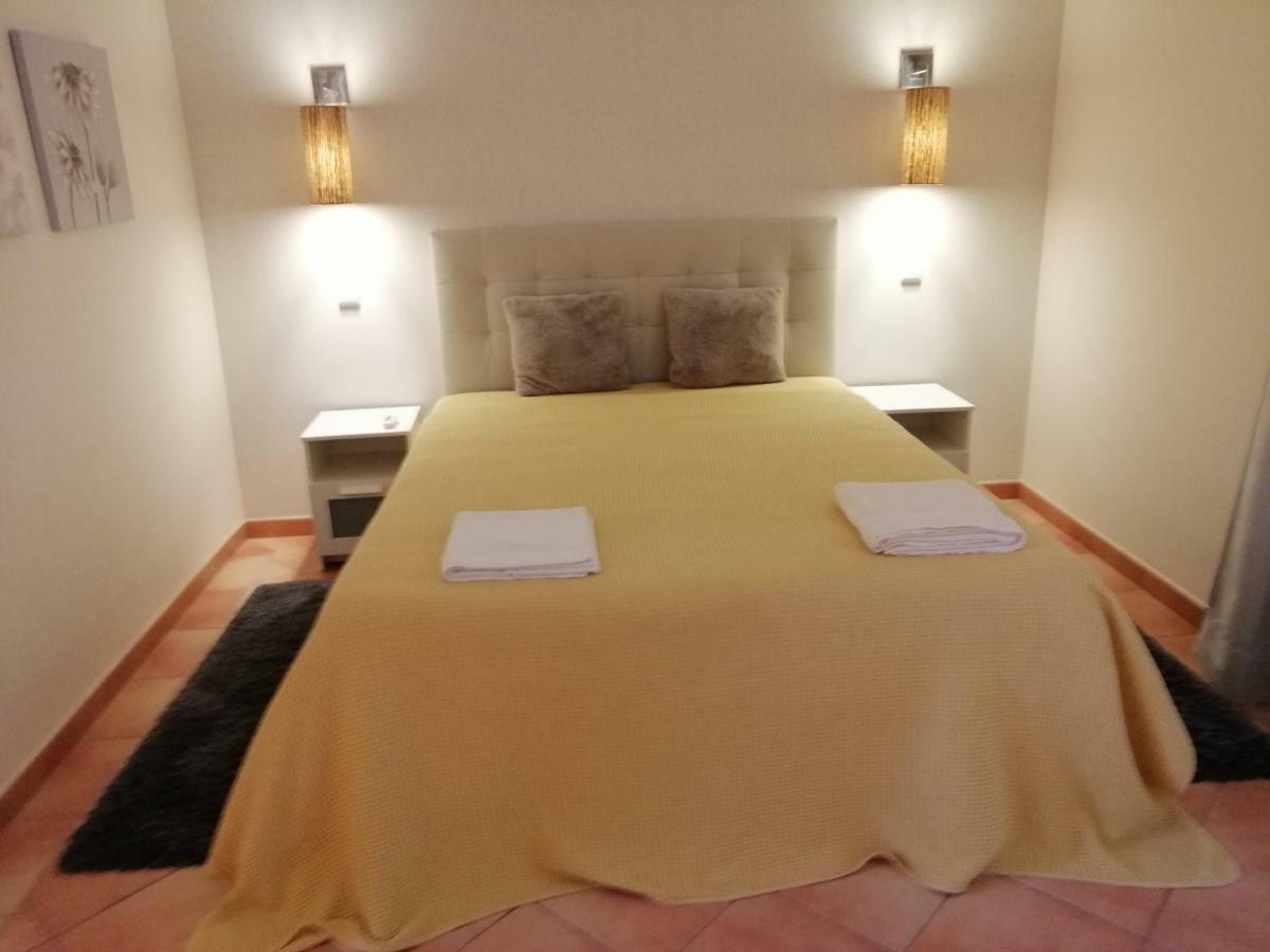 Beautiful Rafaella, Walk Distance To Beaches Ferienhaus