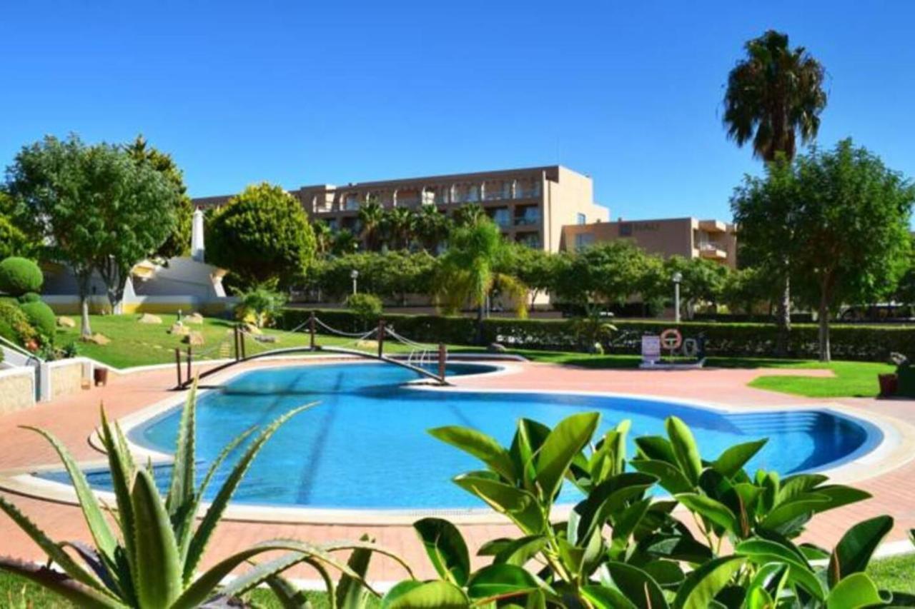 Ferienhaus Beautiful Rafaella, Walk Distance To Beaches *